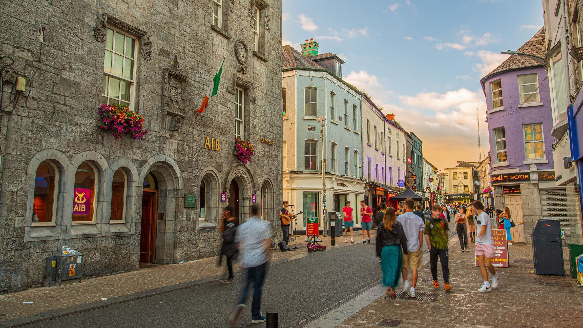 Visita Castillo de Lynch en Centro urbano de Galway - Tours ...