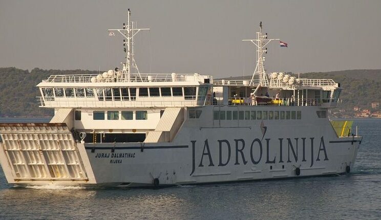 Cómo llegar en ferry a la isla de Rab en Croacia