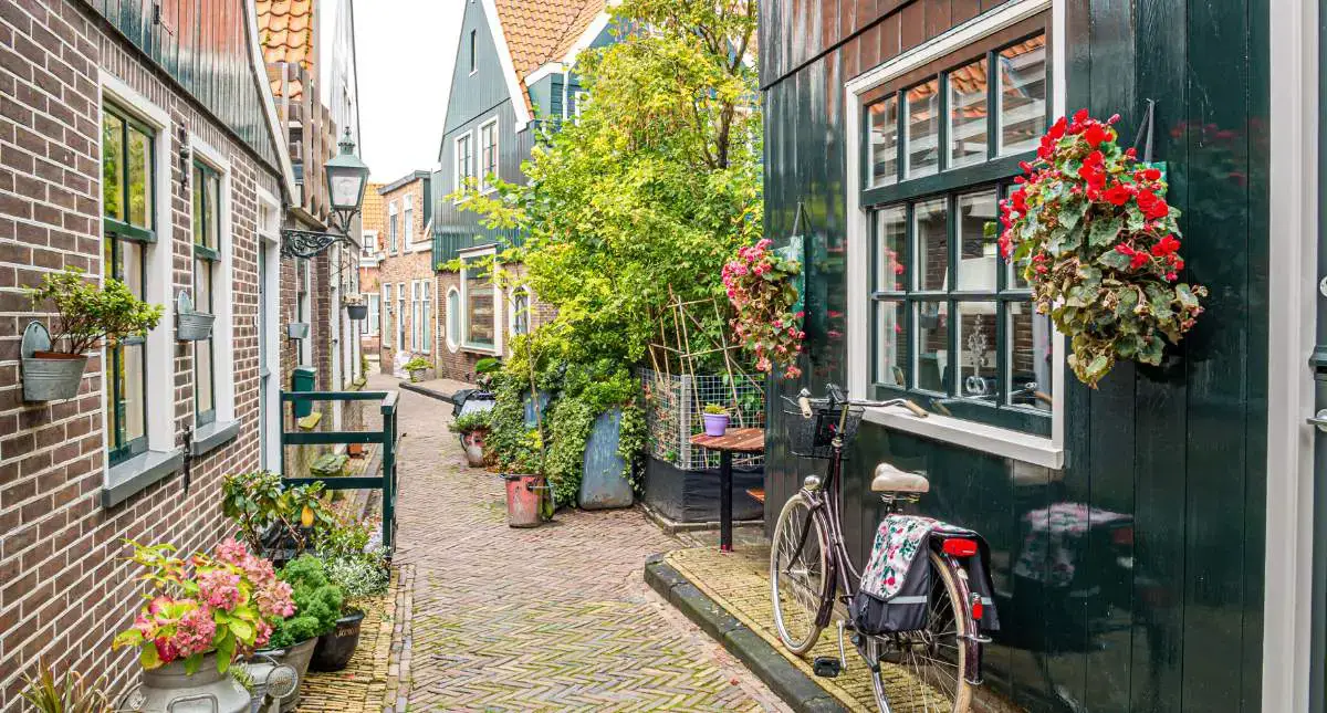 Debes visitar los pueblos más bonitos cerca de Ámsterdam.