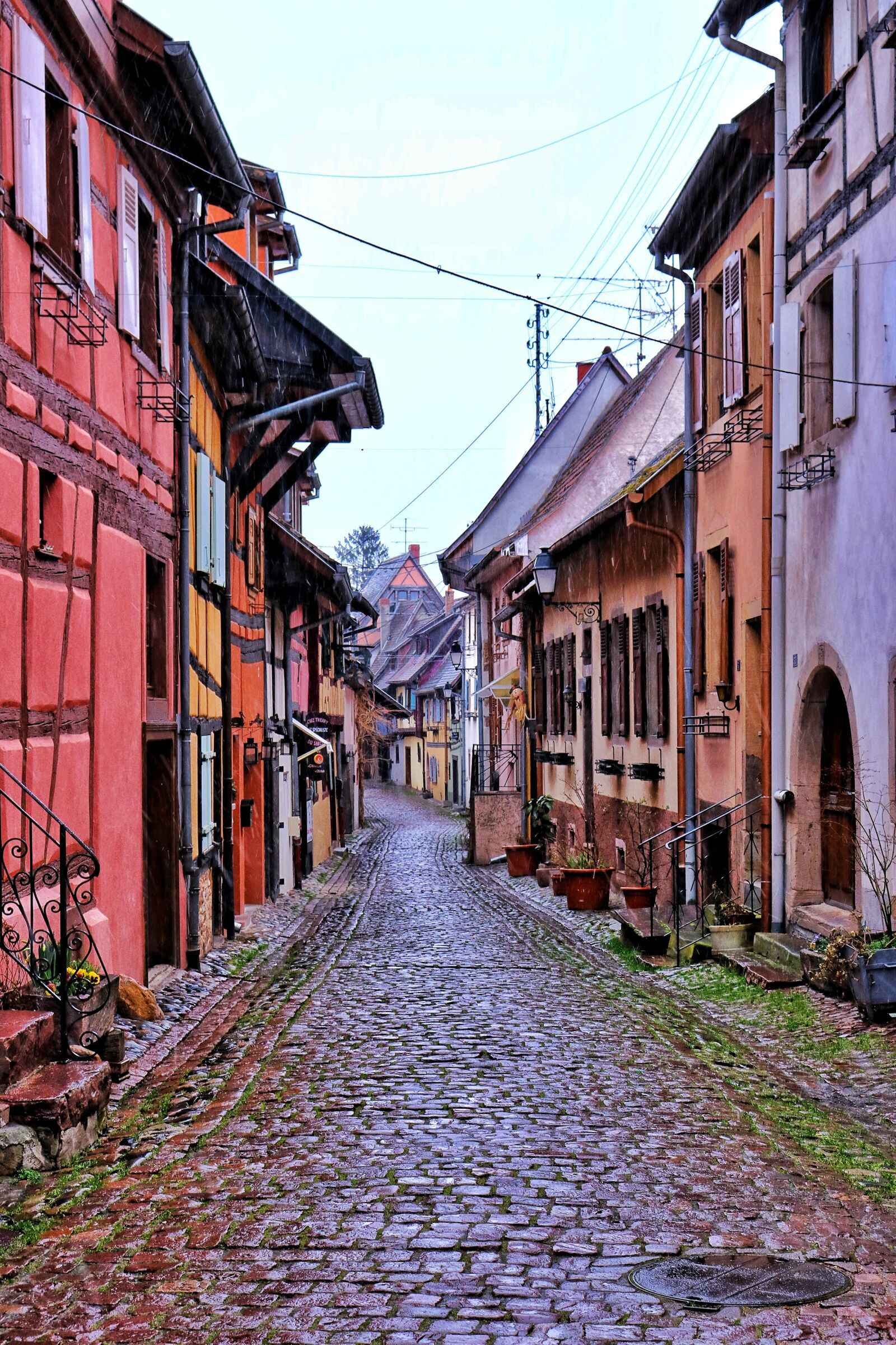 ¿Cuándo es la mejor época para visitar Colmar y dónde tomar las mejores fotos?