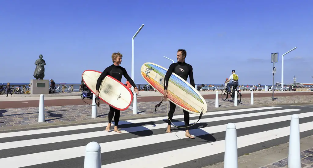 Visita la playa en La Haya: Scheveningen