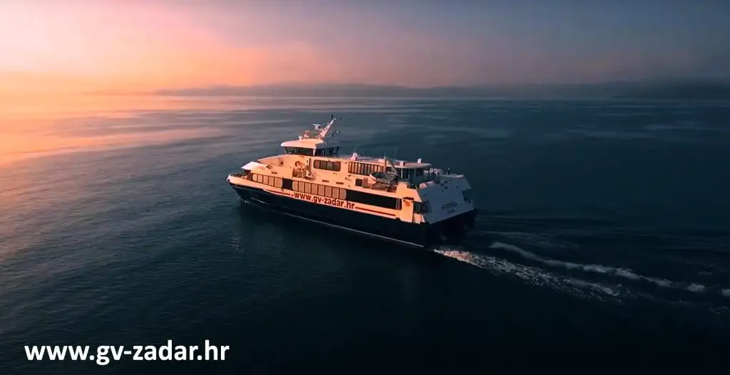 Ferry rápido en catamarán desde Zadar a Bozava, Silba, Mali Losinj y Susak