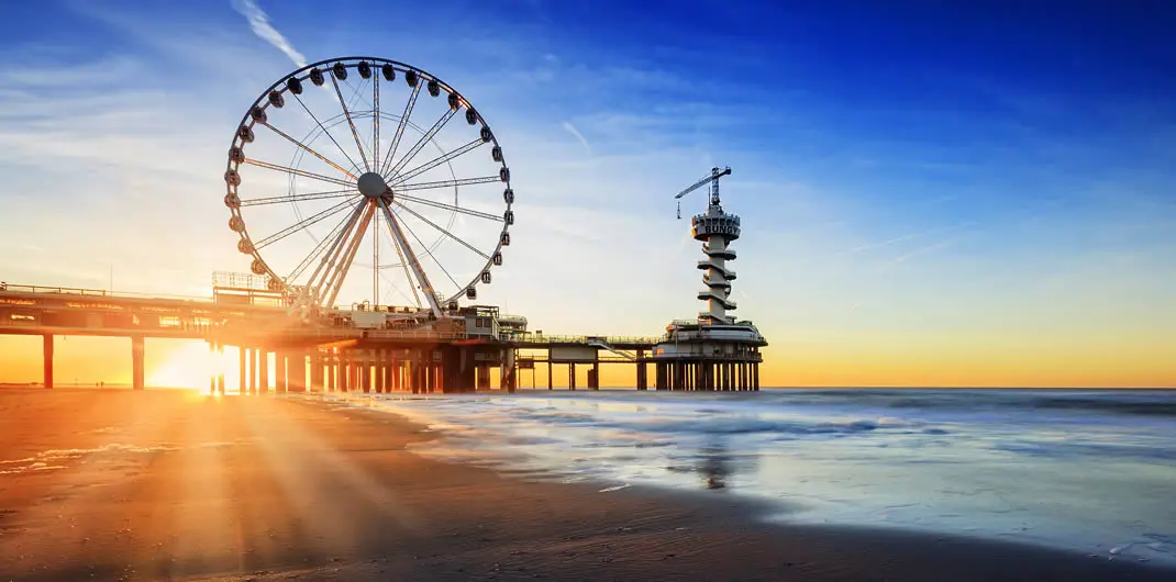 Visita la playa en La Haya: Scheveningen