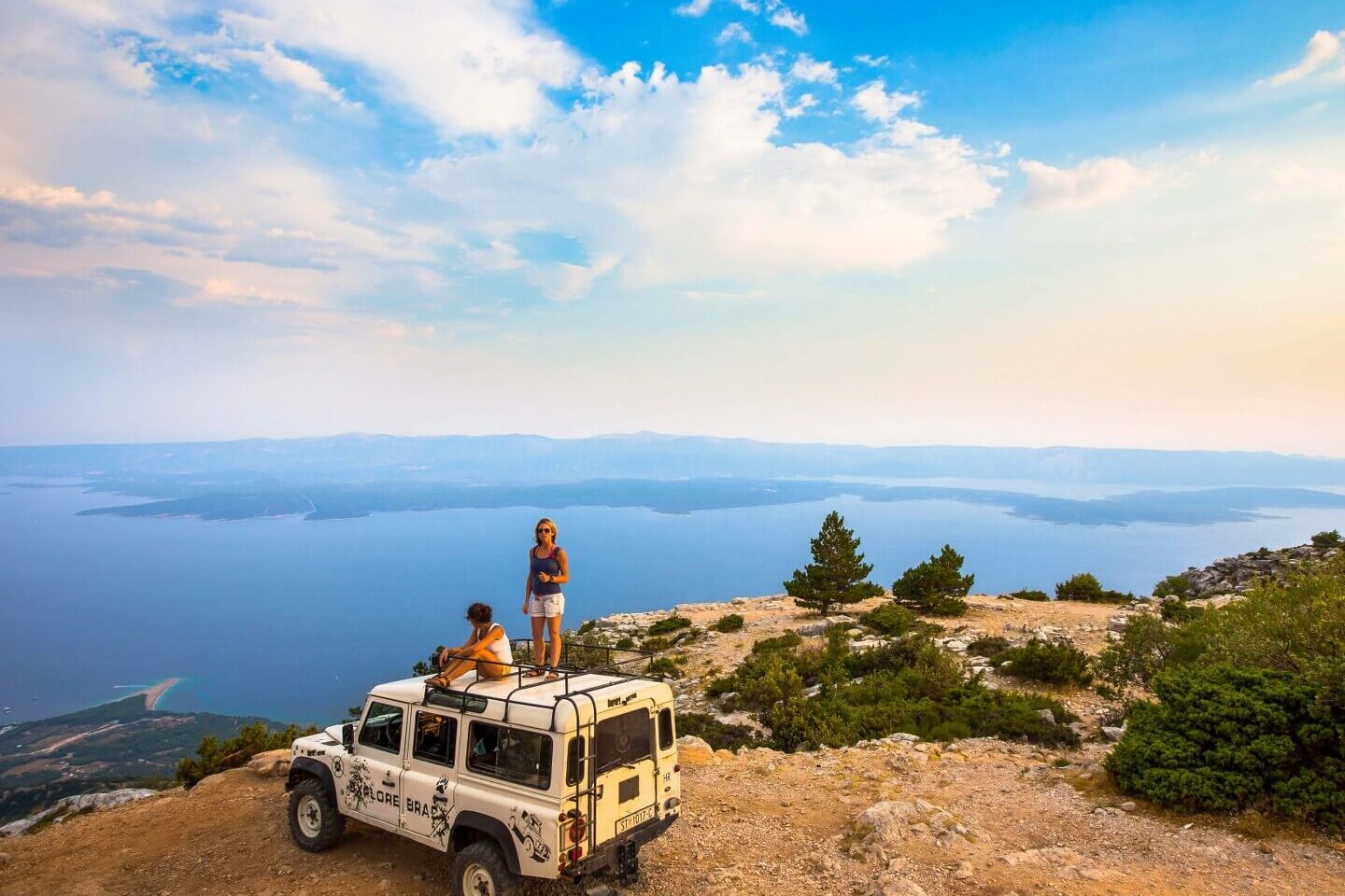 En la cima de la isla: explora Brac