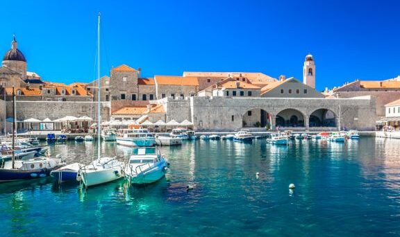 Cómo viajar entre Croacia y Grecia en ferry |