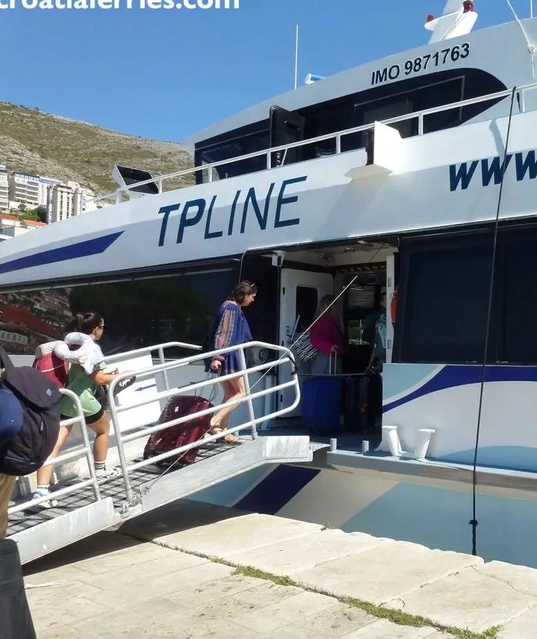 De Hvar a Dubrovnik ferry equipaje a bordo + precios y horarios...